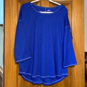 St. John’s Bay Quick Dry Active Top. Women’s size XXL. Color is royal blue.
